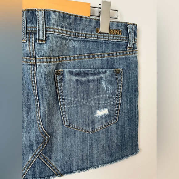 Women’s Billabong MiniLow Rise Denim Distressed Skirt - Picture 13 of 15